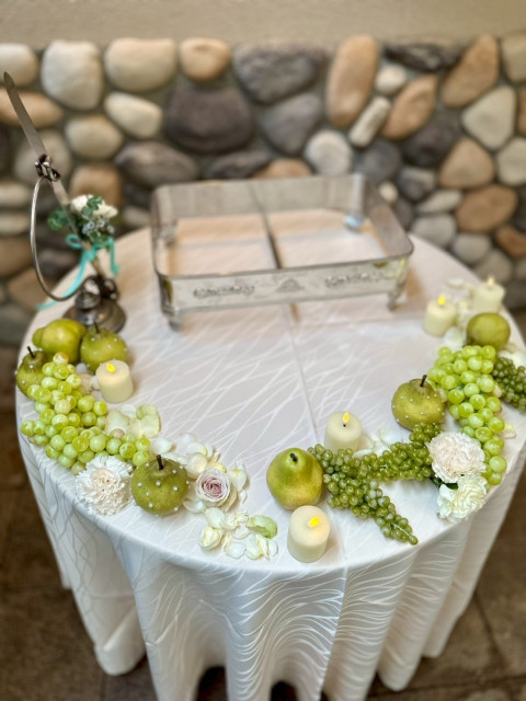 ホワイトリリーさんのウエディングケーキの写真