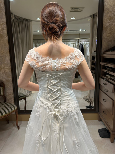 ホワイトリリーさんのウエディングドレスの写真