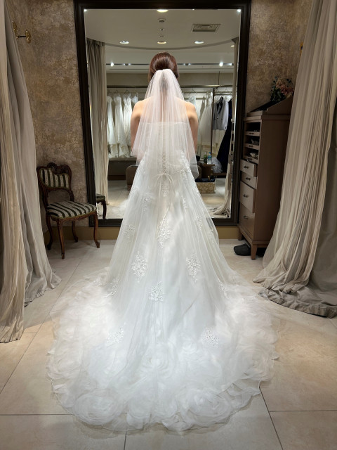 ホワイトリリーさんのウエディングドレスの写真