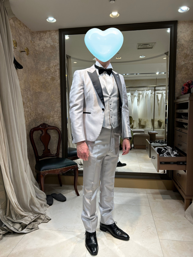 ホワイトリリーさんの新郎衣装の写真