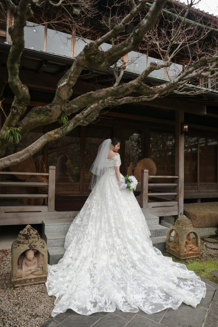 あかりさんのウエディングドレスの写真