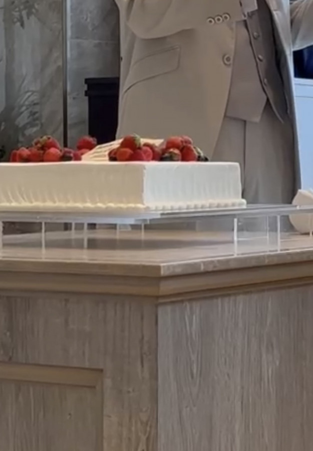 ハさんのウエディングケーキの写真