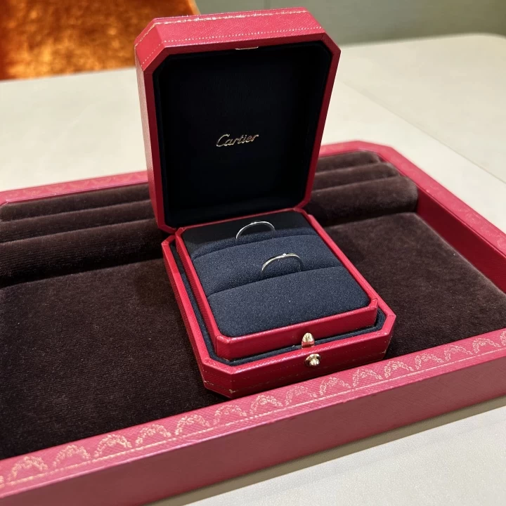 のんさんの結婚指輪の写真