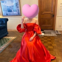 eさんのカラードレスの写真