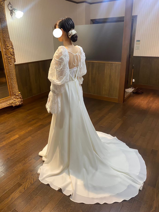 りょんさんのウエディングドレスの写真