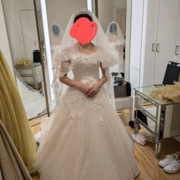 ももこさんのウエディングドレスの写真
