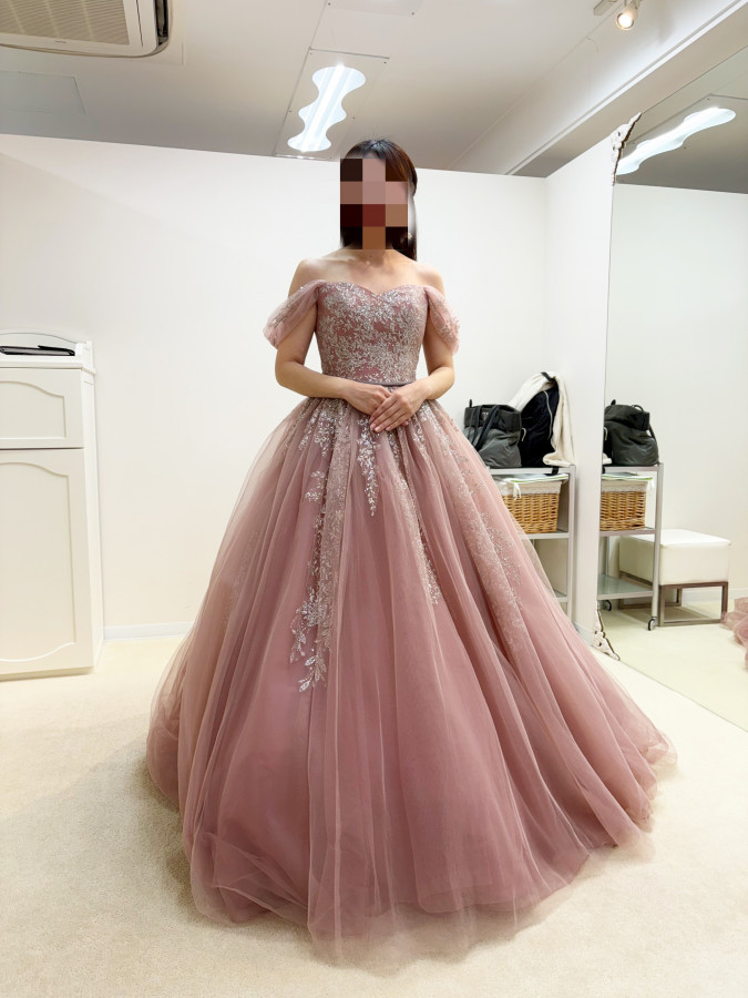 ちろるさんのカラードレスの写真