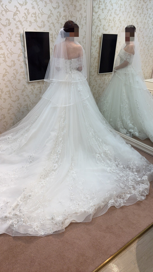 ちろるさんのウエディングドレスの写真