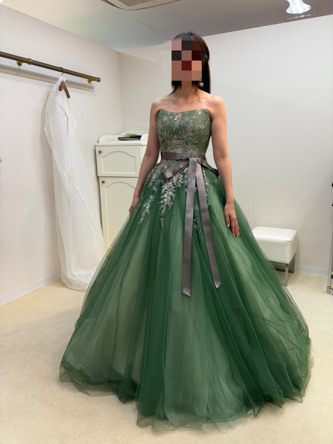 ちろるさんのカラードレスの写真