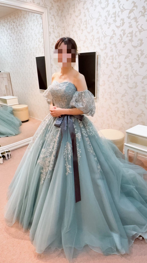 ちろるさんのカラードレスの写真