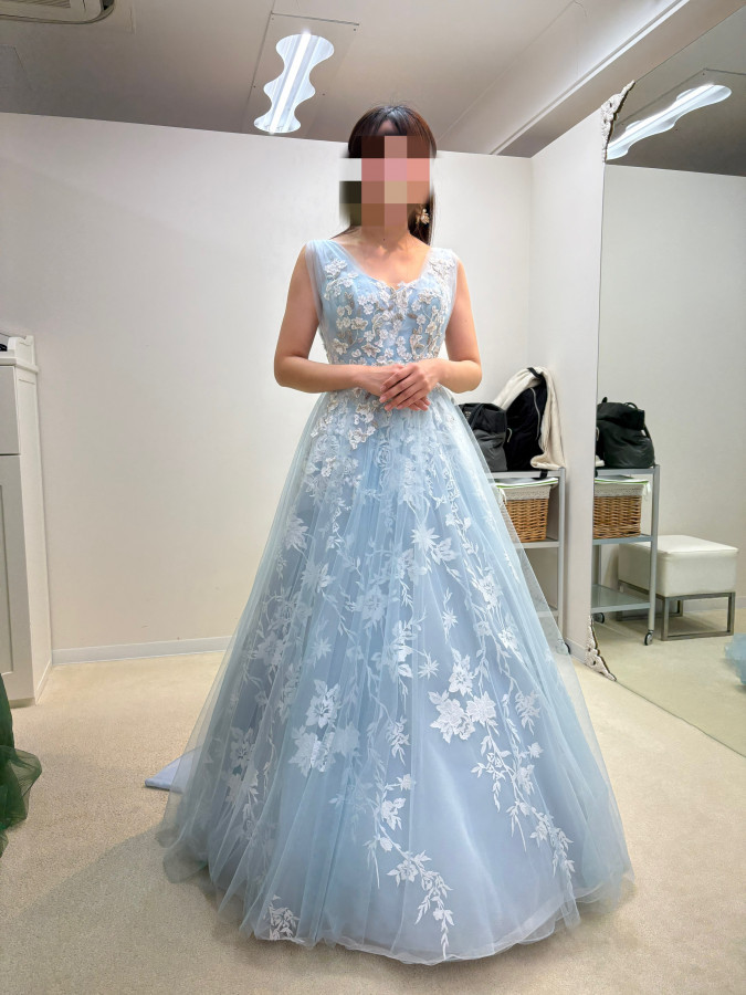 ちろるさんのカラードレスの写真