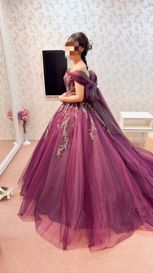 ちろるさんのカラードレスの写真