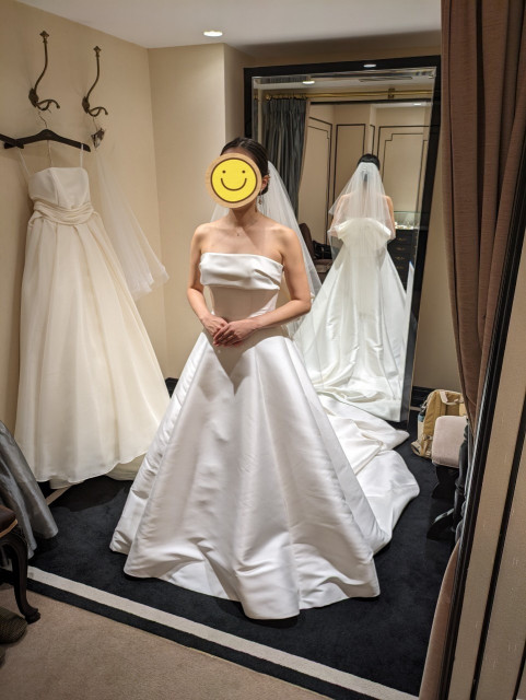 なむさんのウエディングドレスの写真