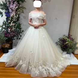さっちゃんさんのウエディングドレスの写真