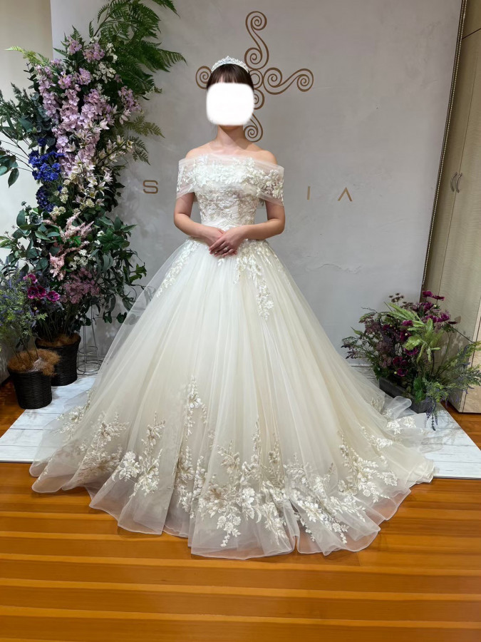 さっちゃんさんのウエディングドレスの写真