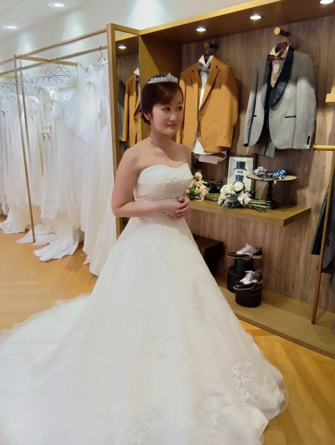 みどりさんのウエディングドレスの写真
