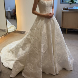 もさんのウエディングドレスの写真