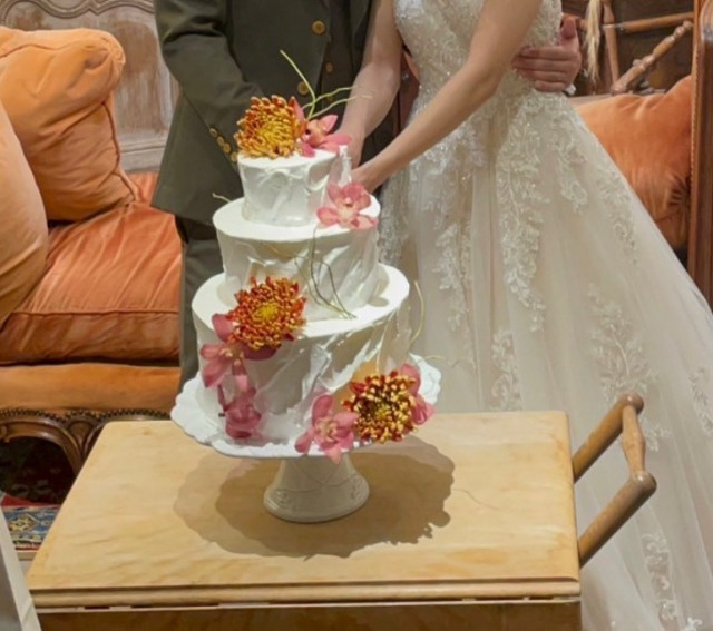 ゆうなさんのウエディングケーキの写真