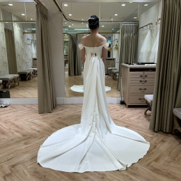 ねむりひめさんのウエディングドレスの写真