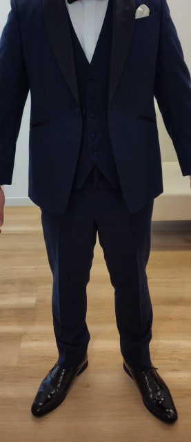 おずさんの新郎衣装の写真