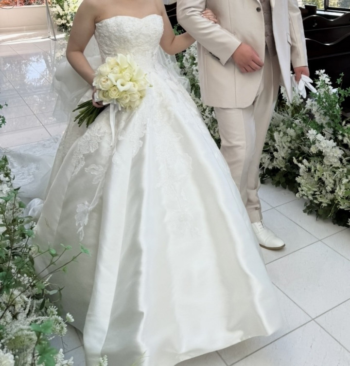 うさぎさんのウエディングドレスの写真