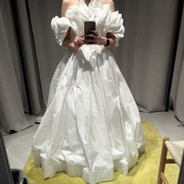 でめさんのウエディングドレスの写真