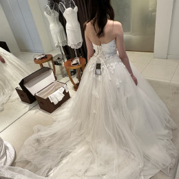 さいとうえさんのウエディングドレスの写真