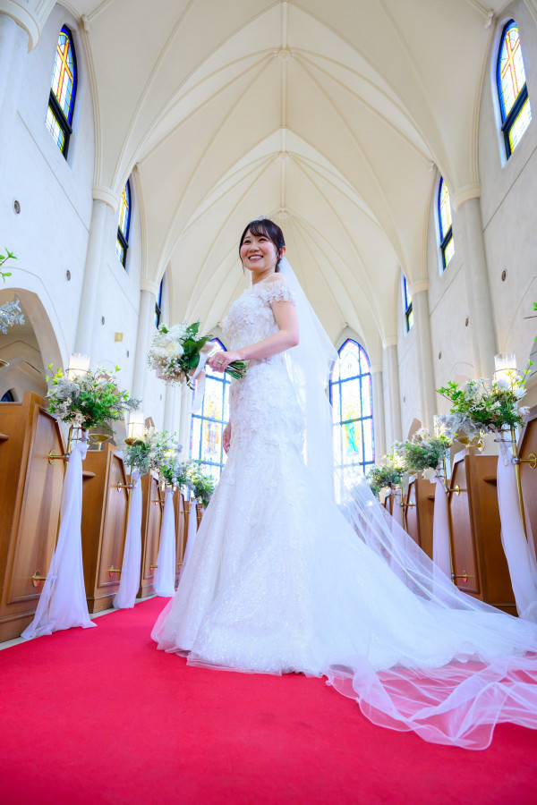 ユリさんのウエディングドレスの写真