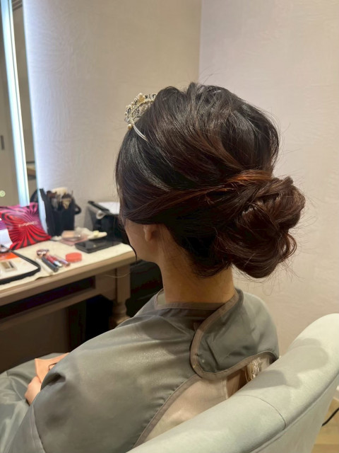 しをりさんのヘアメイクの写真