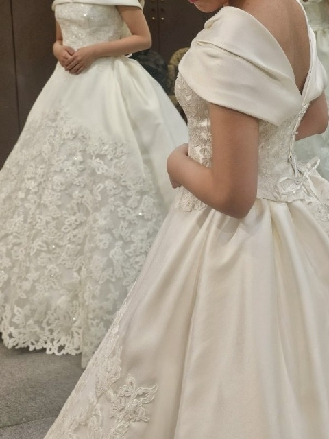 ぷぷぷさんのウエディングドレスの写真