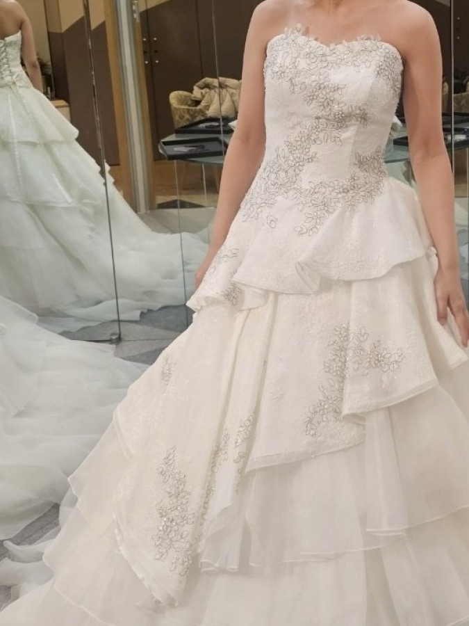 ぷぷぷさんのウエディングドレスの写真