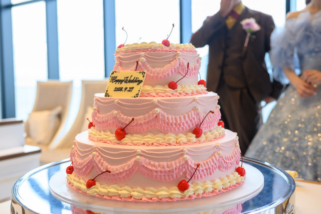 かにさんのウエディングケーキの写真