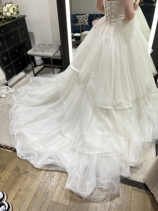 アイスさんのウエディングドレスの写真