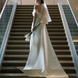 りりさんのウエディングドレスの写真