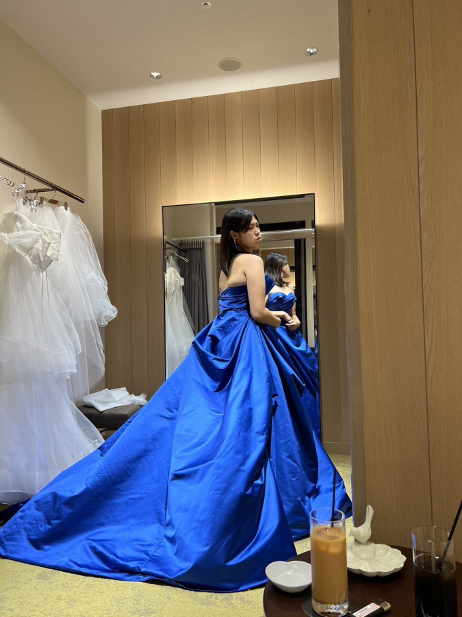 ケミさんさんのカラードレスの写真