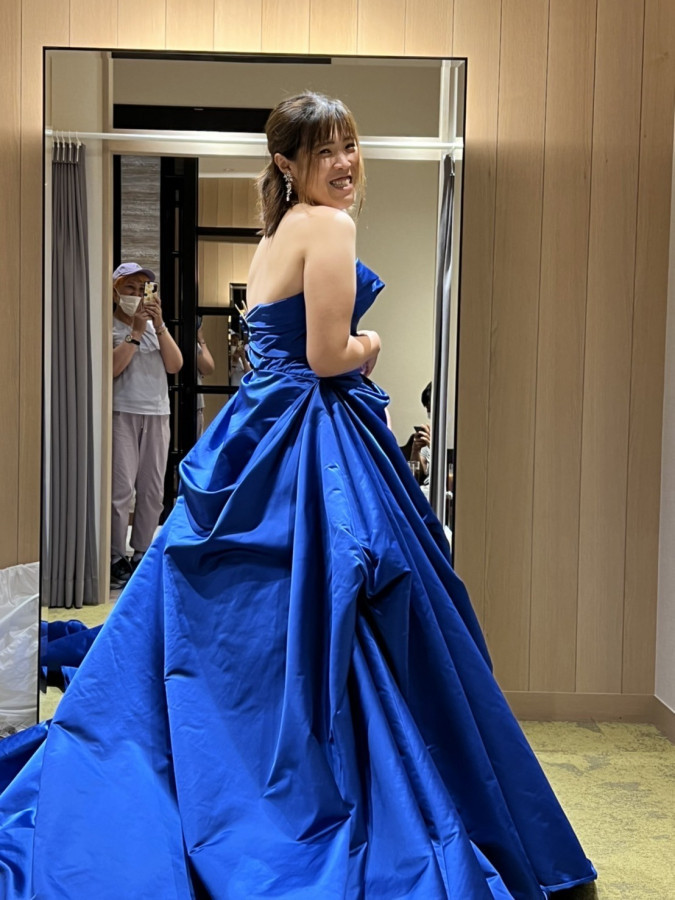 ケミさんさんのカラードレスの写真