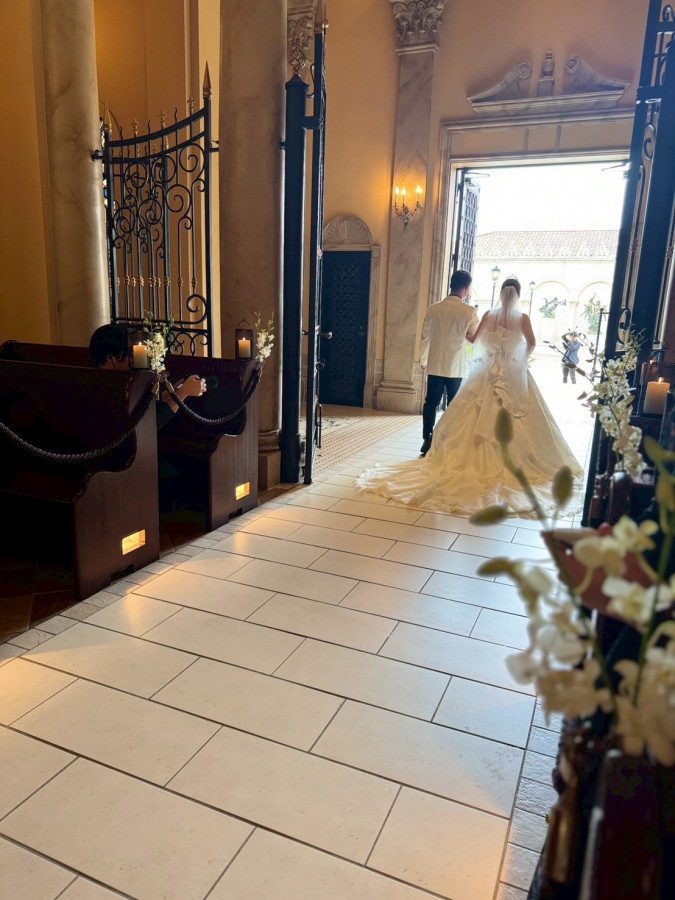 花嫁女子さんのウエディングドレスの写真