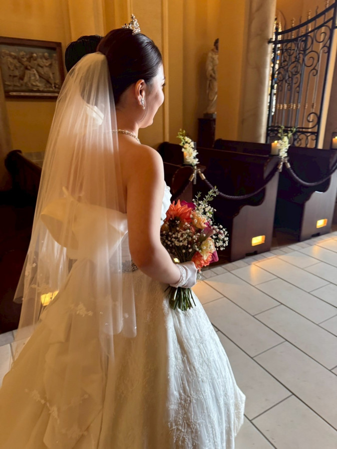 花嫁女子さんのウエディングドレスの写真