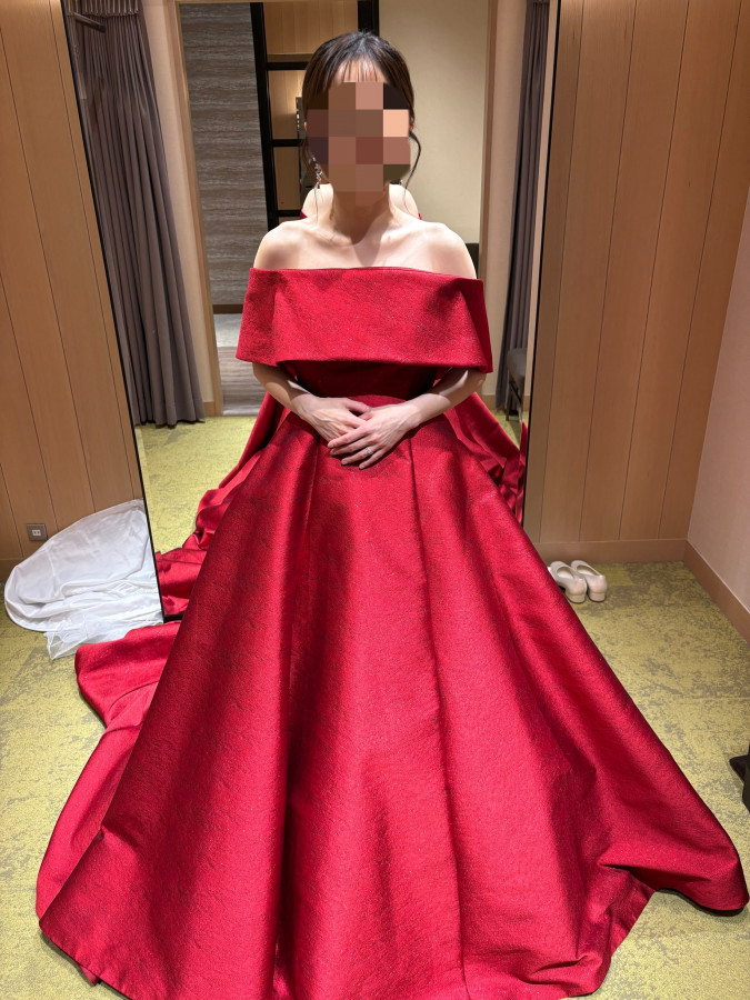 のすけまみさんのカラードレスの写真