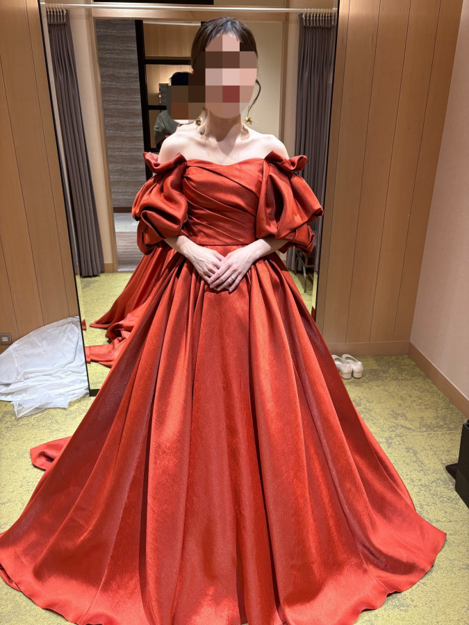 のすけまみさんのカラードレスの写真