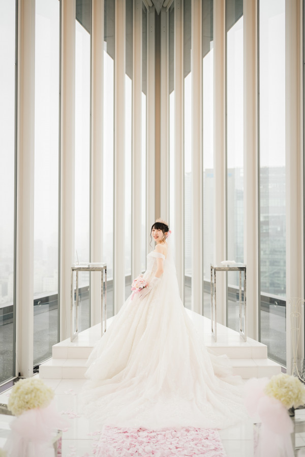 嵐最高さんのウエディングドレスの写真