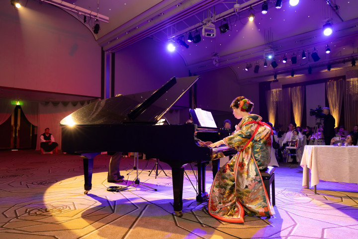 ゆかさんのカラードレスの写真