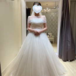 てちこさんのウエディングドレスの写真