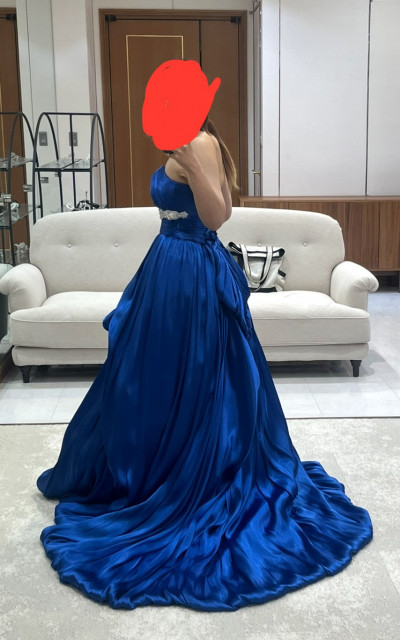 かいさんのカラードレスの写真