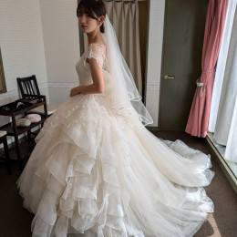 ぽんさんのウエディングドレスの写真