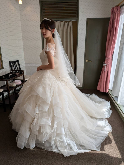 ぽんさんのウエディングドレスの写真