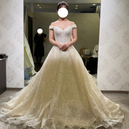 みゆさんのウエディングドレスの写真