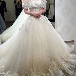 みゆさんのウエディングドレスの写真