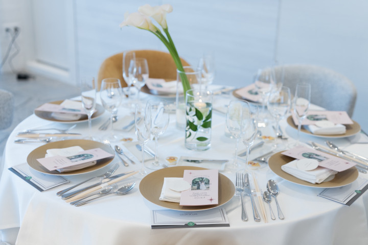 ミヅキさんの席次表・メニュー表の写真