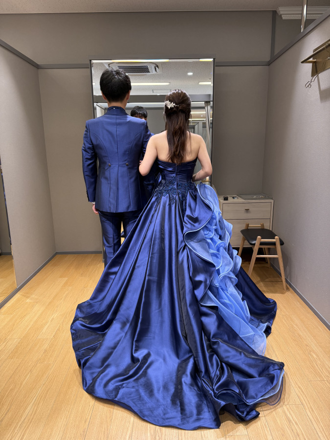 えりぴぃさんのカラードレスの写真